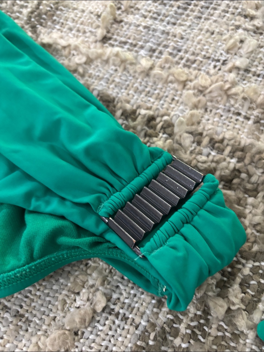 Kenneth Cole Green 2 Piece Ruched  Bikini Set Swimsuit Size M - Picture 12 of 16